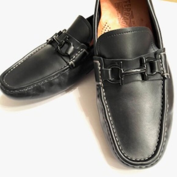 Salvatore Ferragamo Men’s Black Leather Gancini Driver Loafer, Sz 8EE - Picture 2 of 8